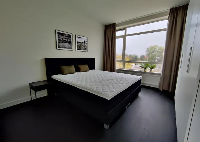 K50167spacious And Modern Near The Center, Free Parking Appartement *