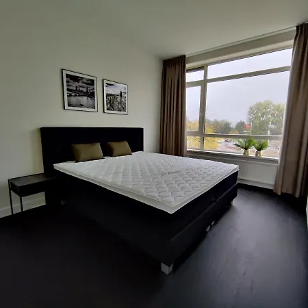 K50167spacious And Modern Near The Center, Free Parking דירה *